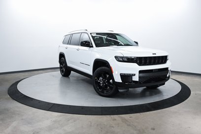 New 2025 Jeep Grand Cherokee L Limited w/ Black Appearance Package