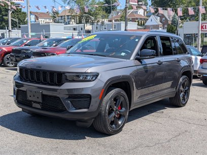 Used 2023 Jeep Grand Cherokee Altitude