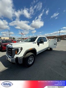 New 2024 GMC Sierra 3500 Pro w/ Convenience Package