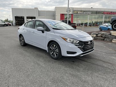 New 2025 Nissan Versa SV w/ Trunk Package