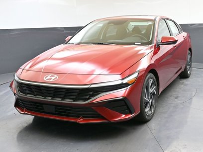 New 2025 Hyundai Elantra SEL