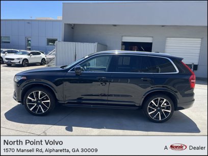 Certified 2022 Volvo XC90 T6 Momentum w/ Climate Package