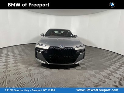 New 2025 BMW 760i xDrive