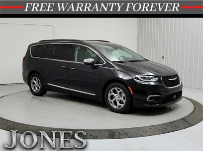 Used 2023 Chrysler Pacifica Limited