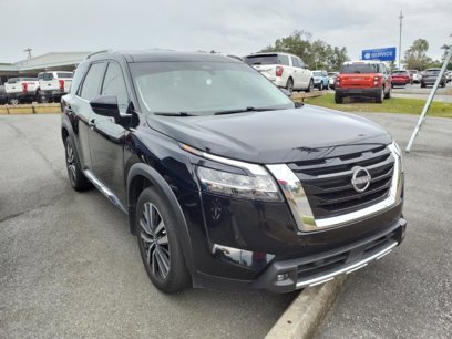 Used 2022 Nissan Pathfinder Platinum w/ Cargo Package