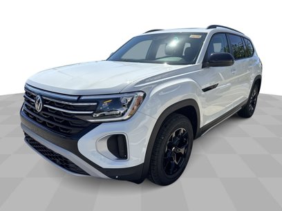 New 2025 Volkswagen Atlas Peak Edition SE