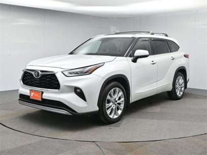 Used 2022 Toyota Highlander Limited