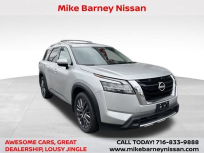 Used 2023 Nissan Pathfinder SL w/ SL Premium Package