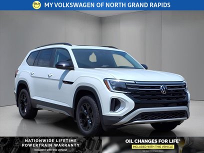 New 2025 Volkswagen Atlas Peak Edition SE