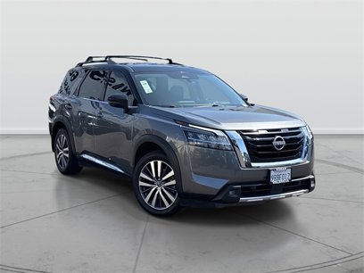 Certified 2022 Nissan Pathfinder Platinum w/ Cargo Package