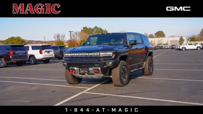New 2024 GMC Hummer EV 2X w/ Extreme Off-Road Package