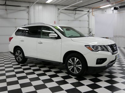 Used 2017 Nissan Pathfinder SL