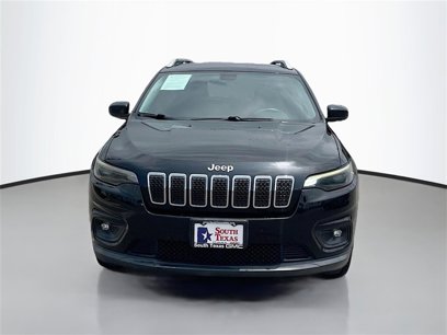 Used 2019 Jeep Cherokee Latitude w/ Popular Appearance Group