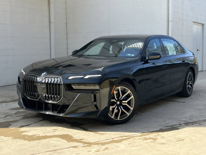 Used 2024 BMW 760i xDrive w/ Premium Package 2