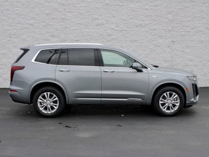 New 2025 Cadillac XT6 Luxury