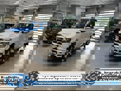 Used 2021 RAM 1500 Laramie w/ Sport Appearance Package