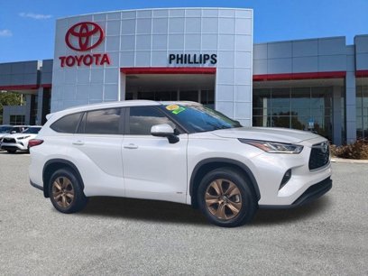 Used 2023 Toyota Highlander Bronze Edition