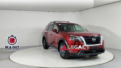 Used 2024 Nissan Pathfinder SV w/ Lighting Package (N92)