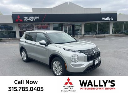 New 2025 Mitsubishi Outlander ES