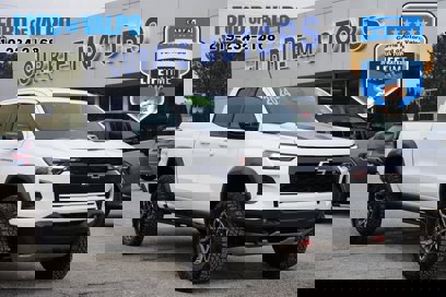 Used 2024 Chevrolet Colorado ZR2 w/ ZR2 Convenience Package III
