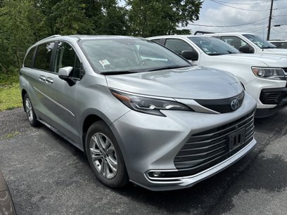 Certified 2024 Toyota Sienna Platinum