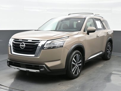 Used 2023 Nissan Pathfinder Platinum