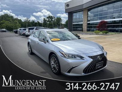 Certified 2024 Lexus ES 300h w/ Luxury Package