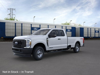 New 2025 Ford F250 4x4 SuperCab Super Duty