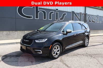 Used 2023 Chrysler Pacifica Limited