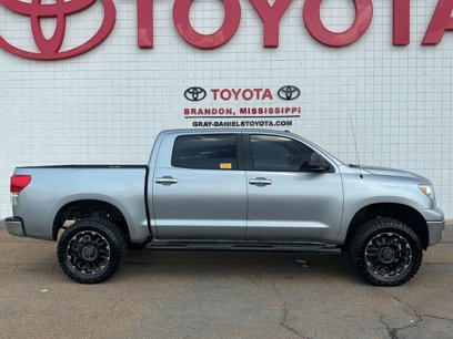 Used 2011 Toyota Tundra 4x4 CrewMax w/ SR5 Pkg