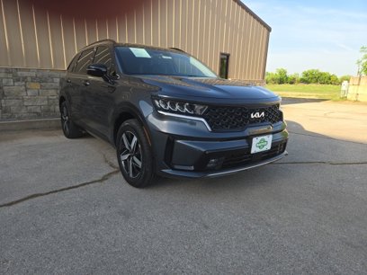 Used 2022 Kia Sorento EX w/ Panoramic Sunroof Package