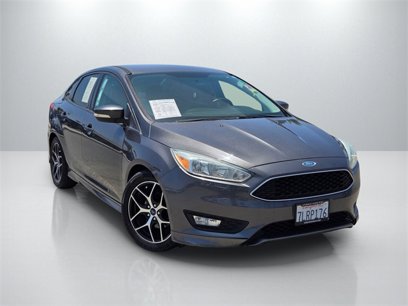 Used 2015 Ford Focus SE w/ SE Ecoboost Package