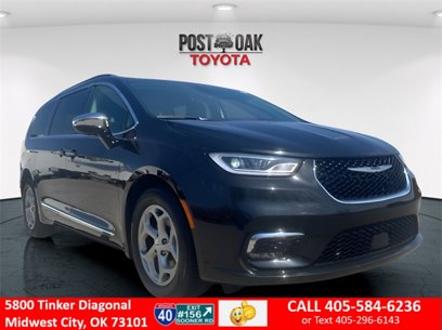 Used 2023 Chrysler Pacifica Limited