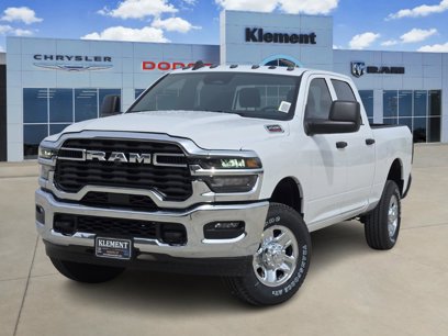 New 2025 RAM 2500 Tradesman w/ Chrome Appearance Group