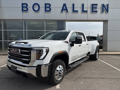 Used 2024 GMC Sierra 3500 SLT w/ SLT Premium Package