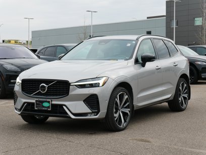 Used 2022 Volvo XC60 B5 R-Design w/ Advanced Package