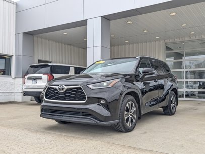Used 2021 Toyota Highlander XLE