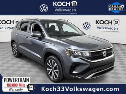 Used 2022 Volkswagen Taos SE w/ Panoramic Sunroof Package