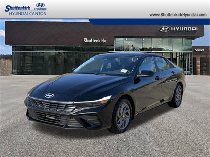 New 2025 Hyundai Elantra Blue