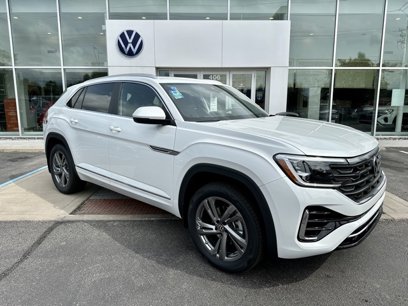 New 2024 Volkswagen Atlas Cross Sport SEL R-Line