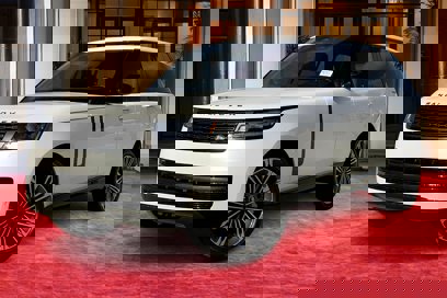 New 2025 Land Rover Range Rover SE