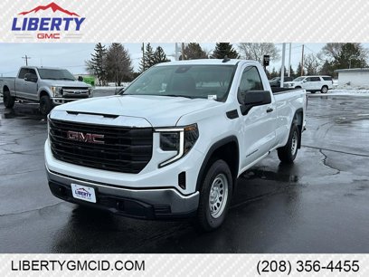 New 2025 GMC Sierra 1500 Pro w/ Convenience Package