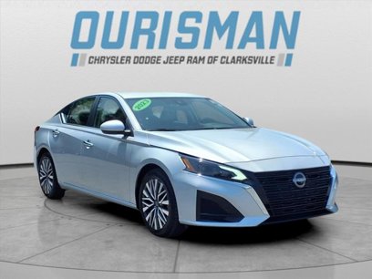 Used 2023 Nissan Altima 2.5 SV