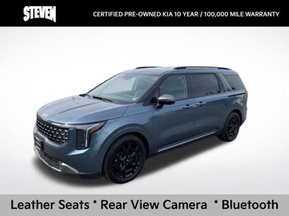 Certified 2025 Kia Carnival SX