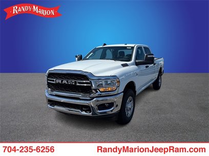 New 2023 RAM 3500 Tradesman w/ Chrome Appearance Group