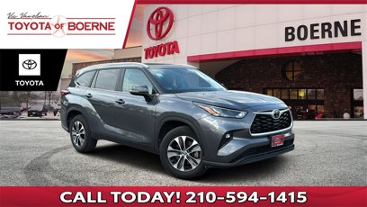 Used 2024 Toyota Highlander XLE