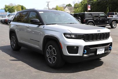New 2023 Jeep Grand Cherokee Trailhawk w/ Luxury Tech Group III