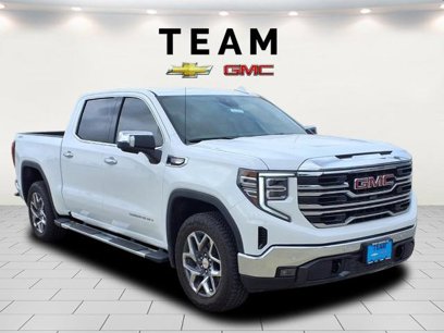 New 2025 GMC Sierra 1500 SLT