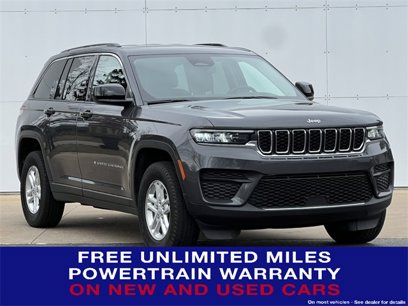 Used 2022 Jeep Grand Cherokee Laredo w/ Luxury Tech Group I