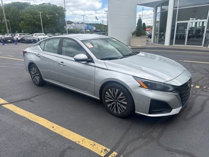 Used 2023 Nissan Altima 2.5 SV